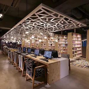 Hotel cápsula Booth Netcafe & Capsule, Tokio